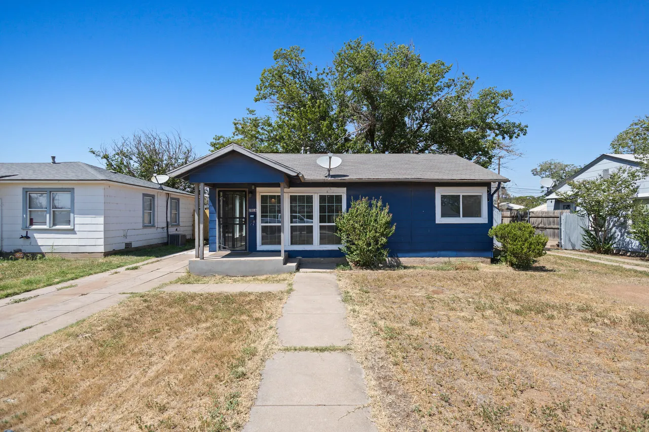 Front exterior — 2016 39th Street, Lubbock, TX 79412