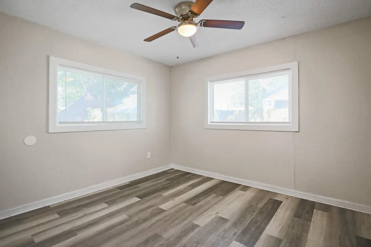Photo 12 — 2016 39th Street, Lubbock, TX 79412