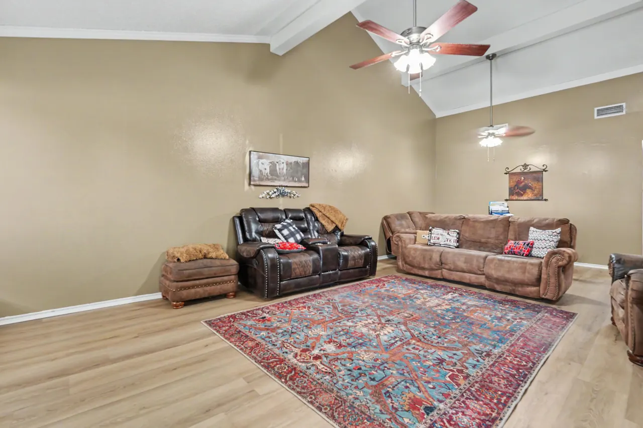 Photo 6 — 101-D Troy Avenue, Lubbock, TX 79416