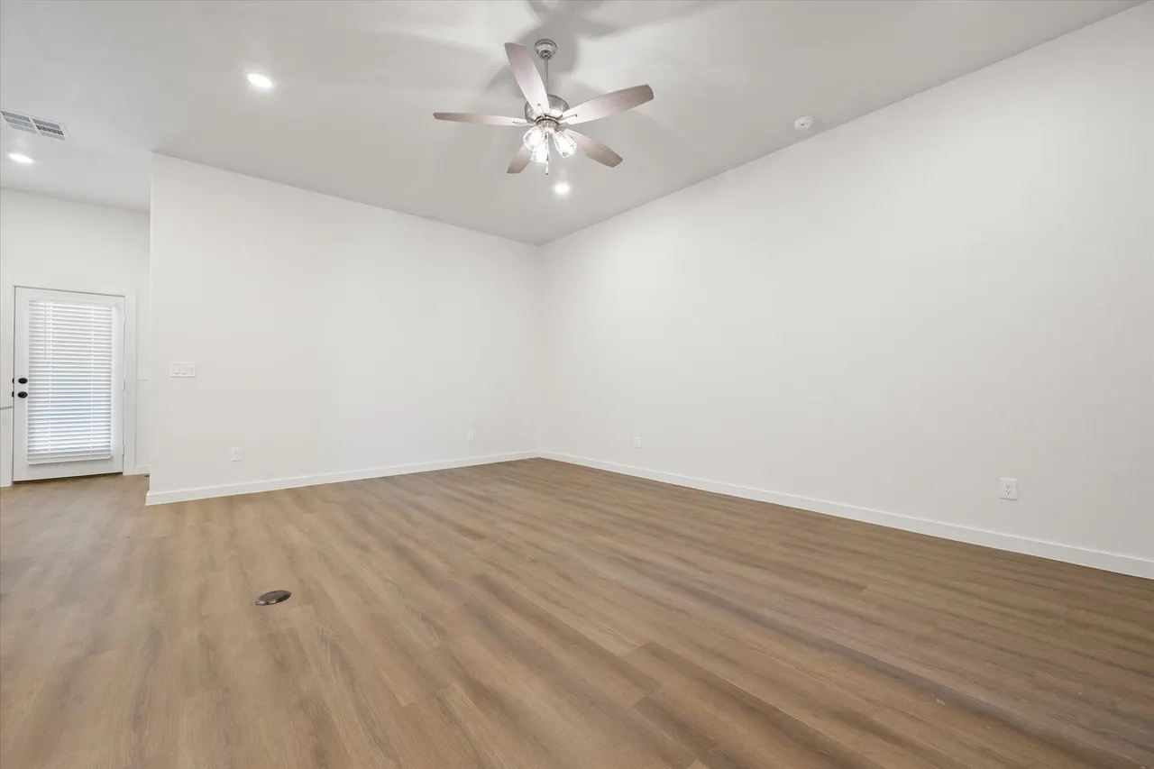 Photo 6 — 3043 138th Street, Lubbock, TX 79423