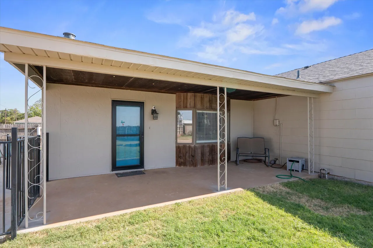 Photo 19 — 711 S C Street, Brownfield, TX 79316