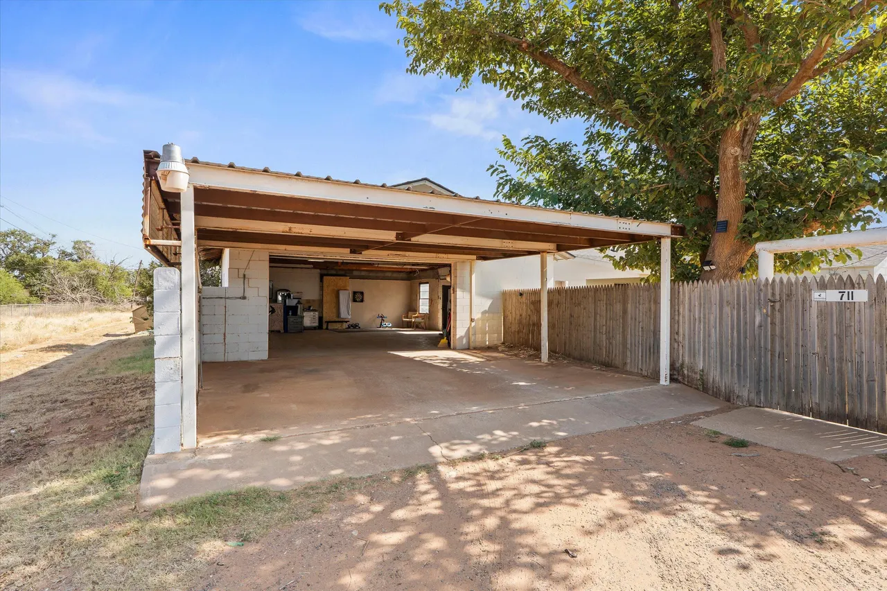 Photo 27 — 711 S C Street, Brownfield, TX 79316