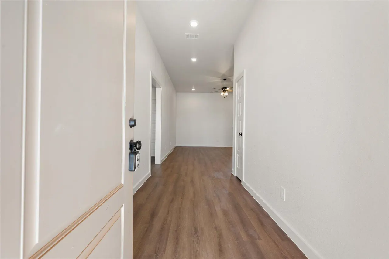 Photo 3 — 1801 N Evanston Avenue, Lubbock, TX 79416