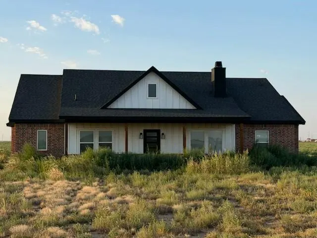 Front exterior — 1212 W Hardin, Lubbock, TX 79403