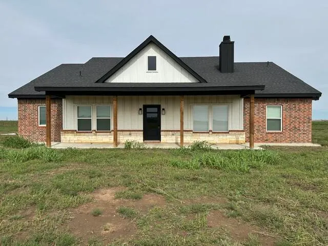 Front exterior — 1212 W Hardin, Lubbock, TX 79403