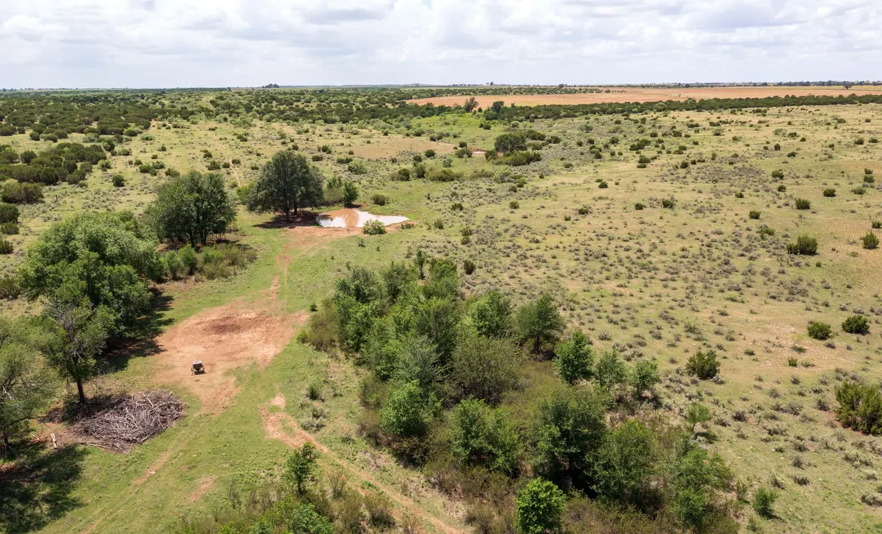 Photo 5 — 4166 County Road 13, Clarendon, TX 79226