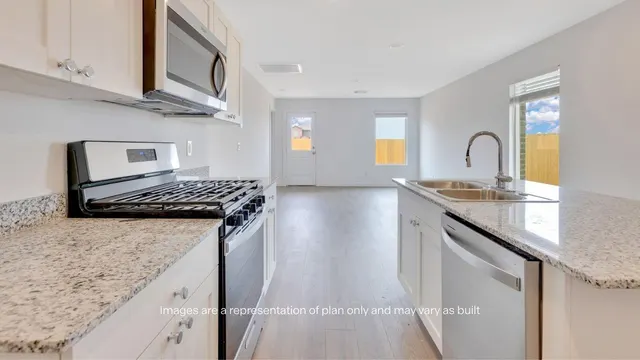 Photo 6 — 227 15th Street, Wolfforth, TX 79382