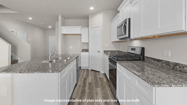Photo 8 — 217 18th Street, Wolfforth, TX 79382