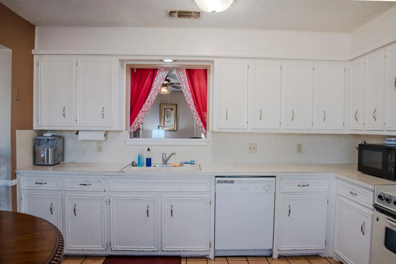 Photo 4 — 1005 Huron Avenue, Lubbock, TX 79416