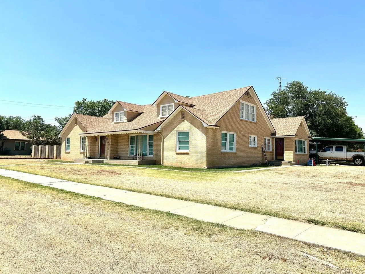Photo 2 — 1500 W 9th Street, Plainview, TX 79072