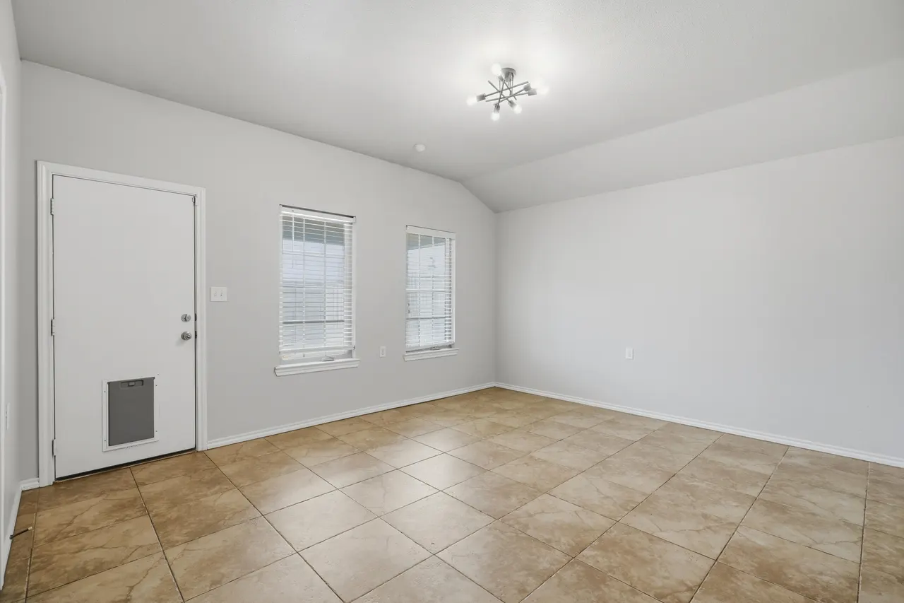 Photo 9 — 501 N 6th Street, Wolfforth, TX 79382