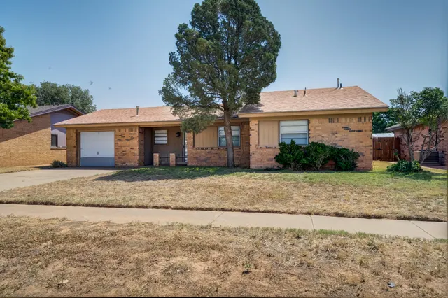 Front exterior — 1602 Aberdeen Avenue, Wolfforth, TX 79382