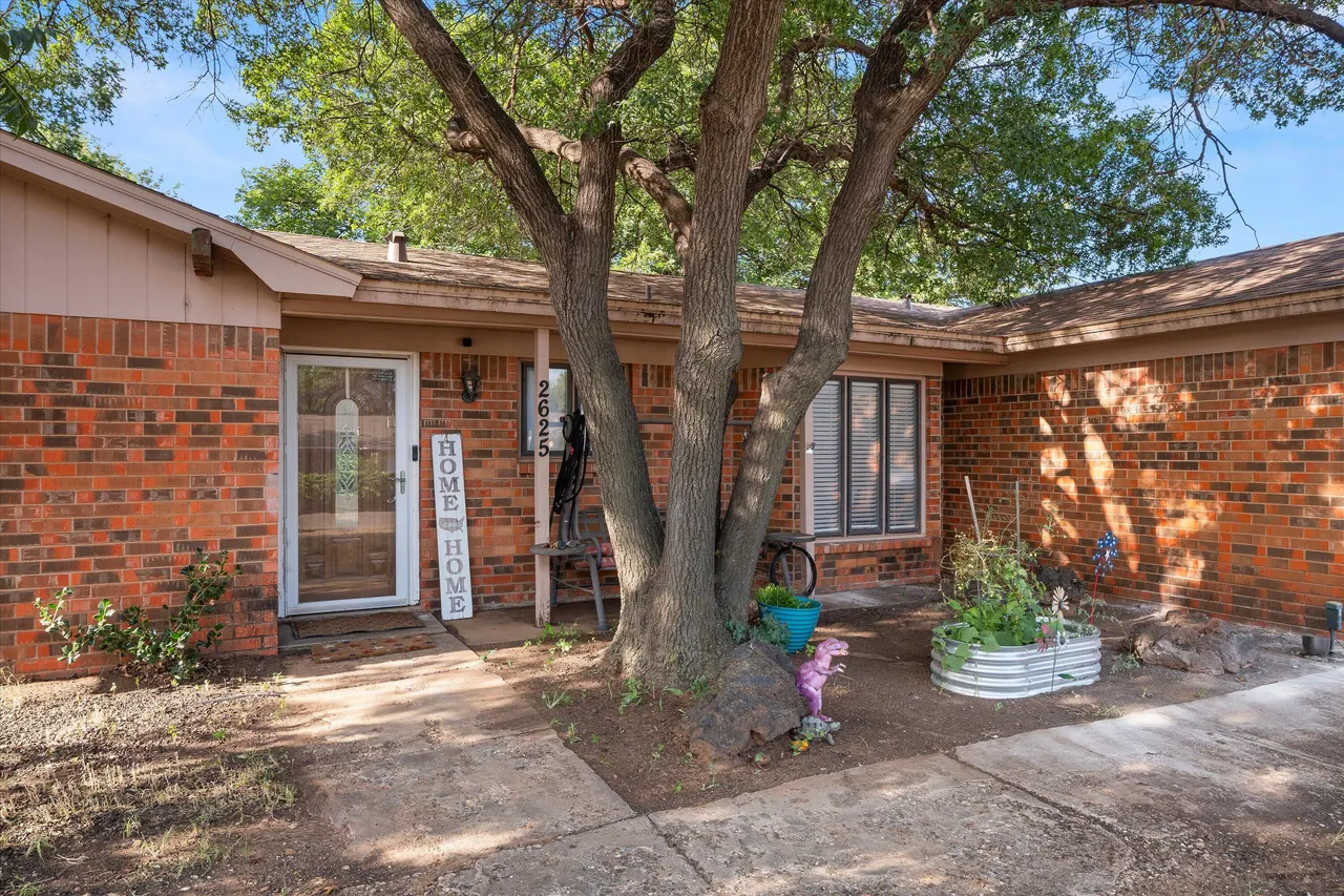 Photo 3 — 2625 76th Street, Lubbock, TX 79423