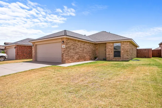 Front exterior — 7419 104th Street, Lubbock, TX 79424
