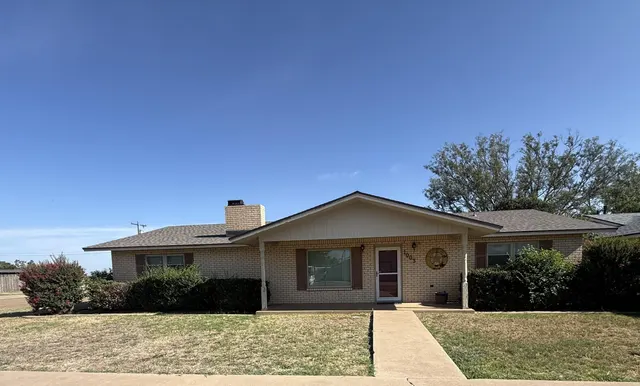 Front exterior — 1003 17th Street, Ralls, TX 79357