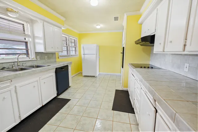 Photo 5 — 313 E 18th Street, Littlefield, TX 79339