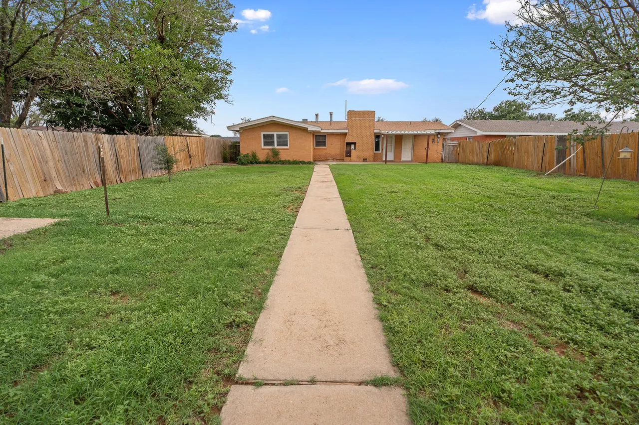 Photo 21 — 313 E 18th Street, Littlefield, TX 79339