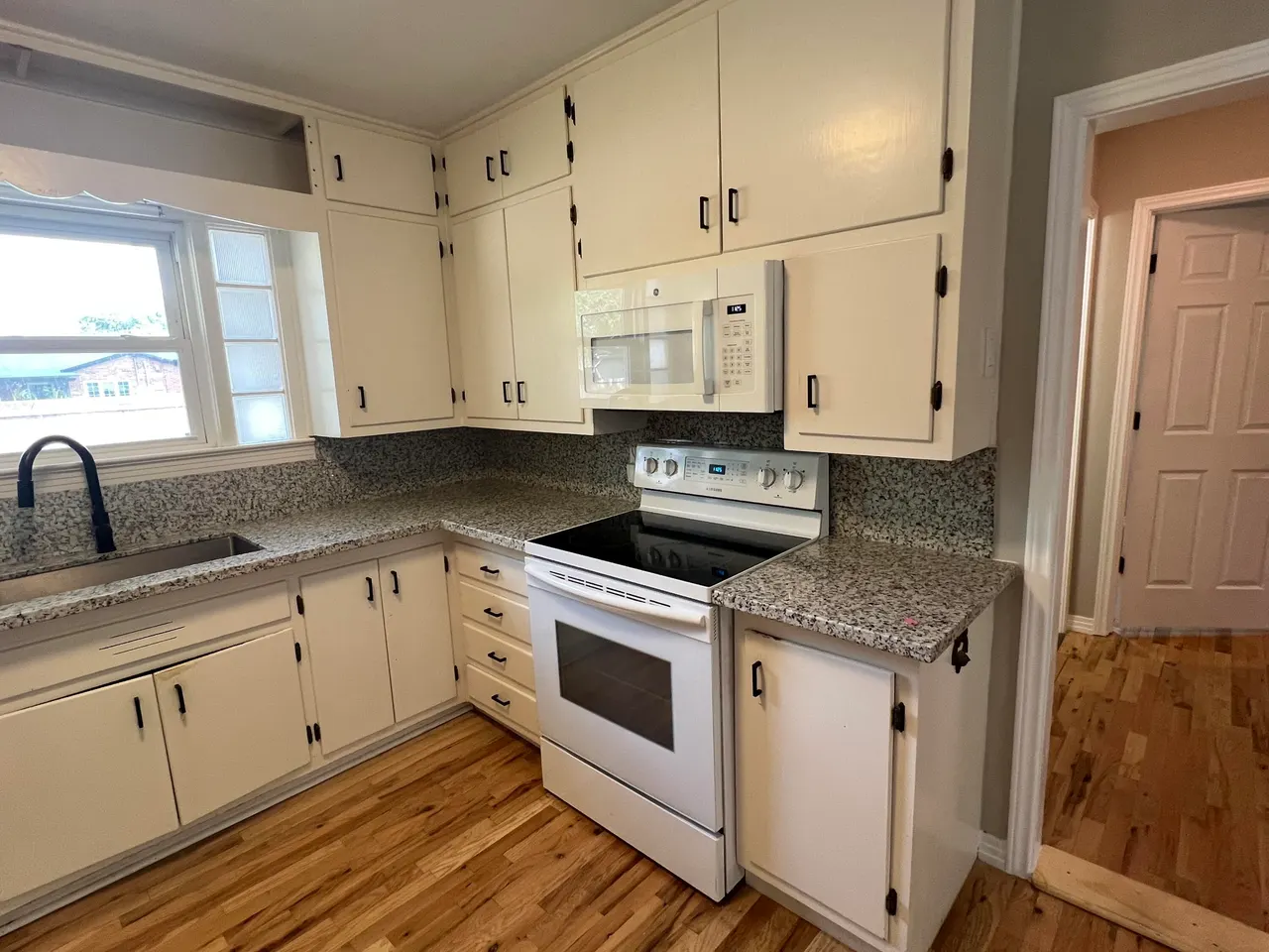 Photo 11 — 3608 28th Street, Lubbock, TX 79410