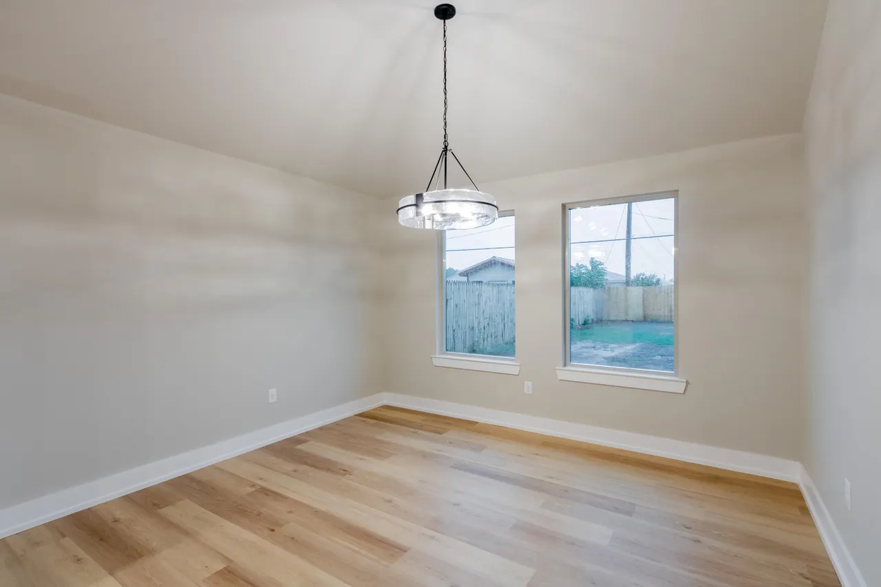 Photo 9 — 6304 26th Street, Lubbock, TX 79407
