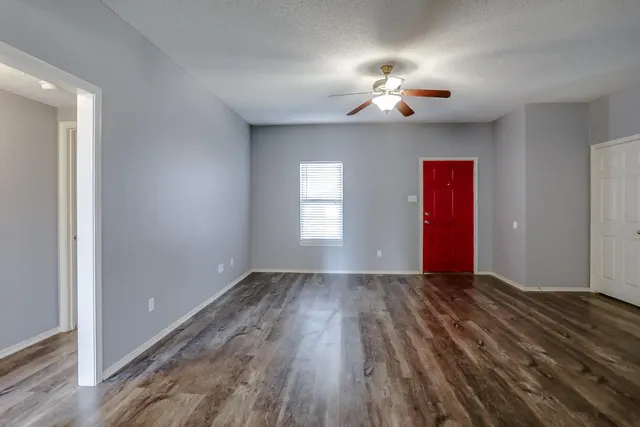 Photo 4 — 905 11th Street, Wolfforth, TX 79382