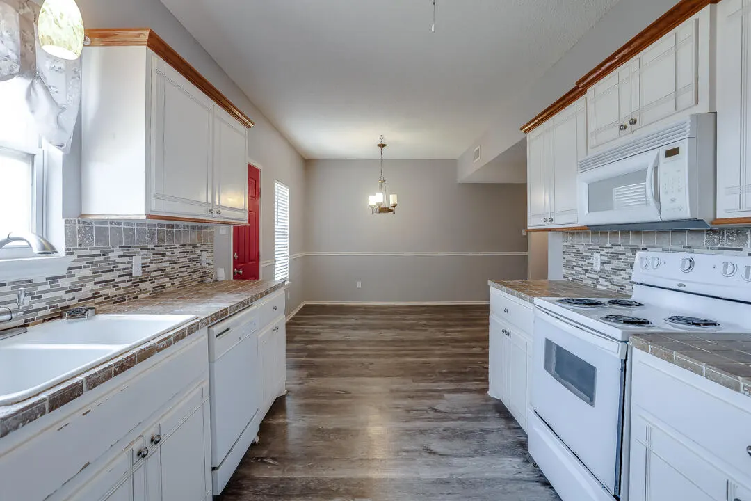 Photo 9 — 905 11th Street, Wolfforth, TX 79382