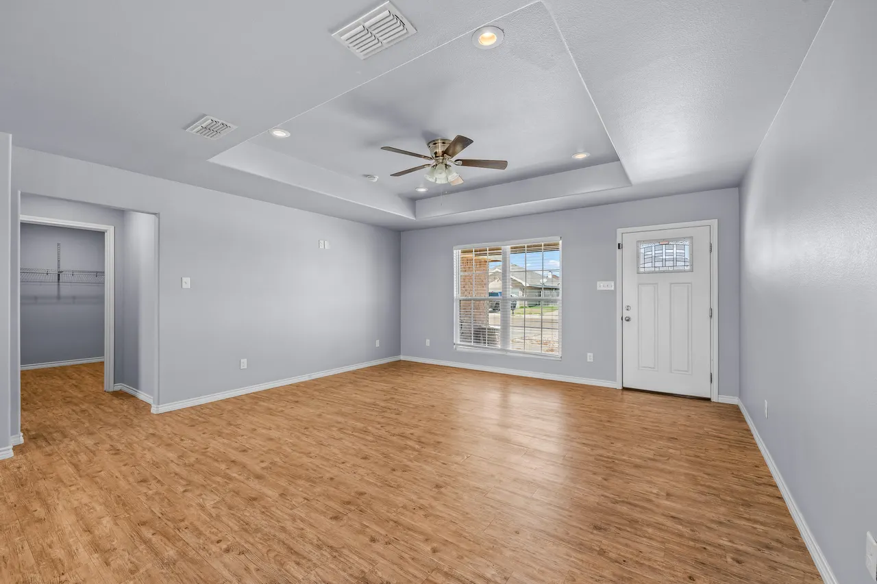 Photo 5 — 8805 15th Street, Lubbock, TX 79416