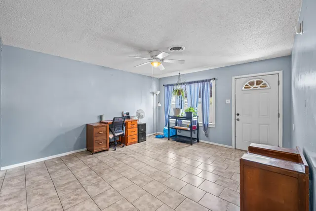 Photo 5 — 1810 E Colgate Street, Lubbock, TX 79403
