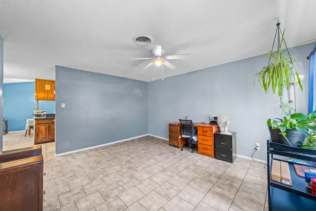 Photo 4 — 1810 E Colgate Street, Lubbock, TX 79403