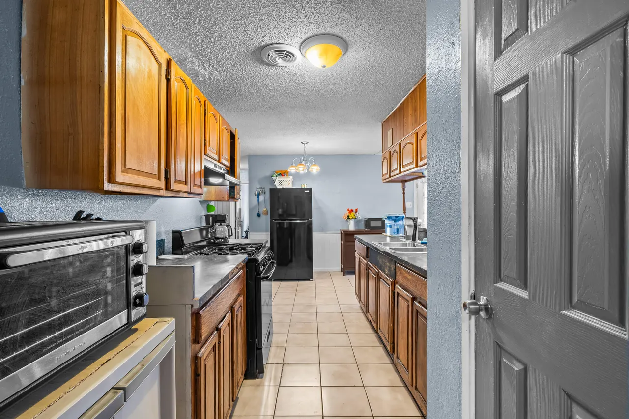 Photo 8 — 1810 E Colgate Street, Lubbock, TX 79403
