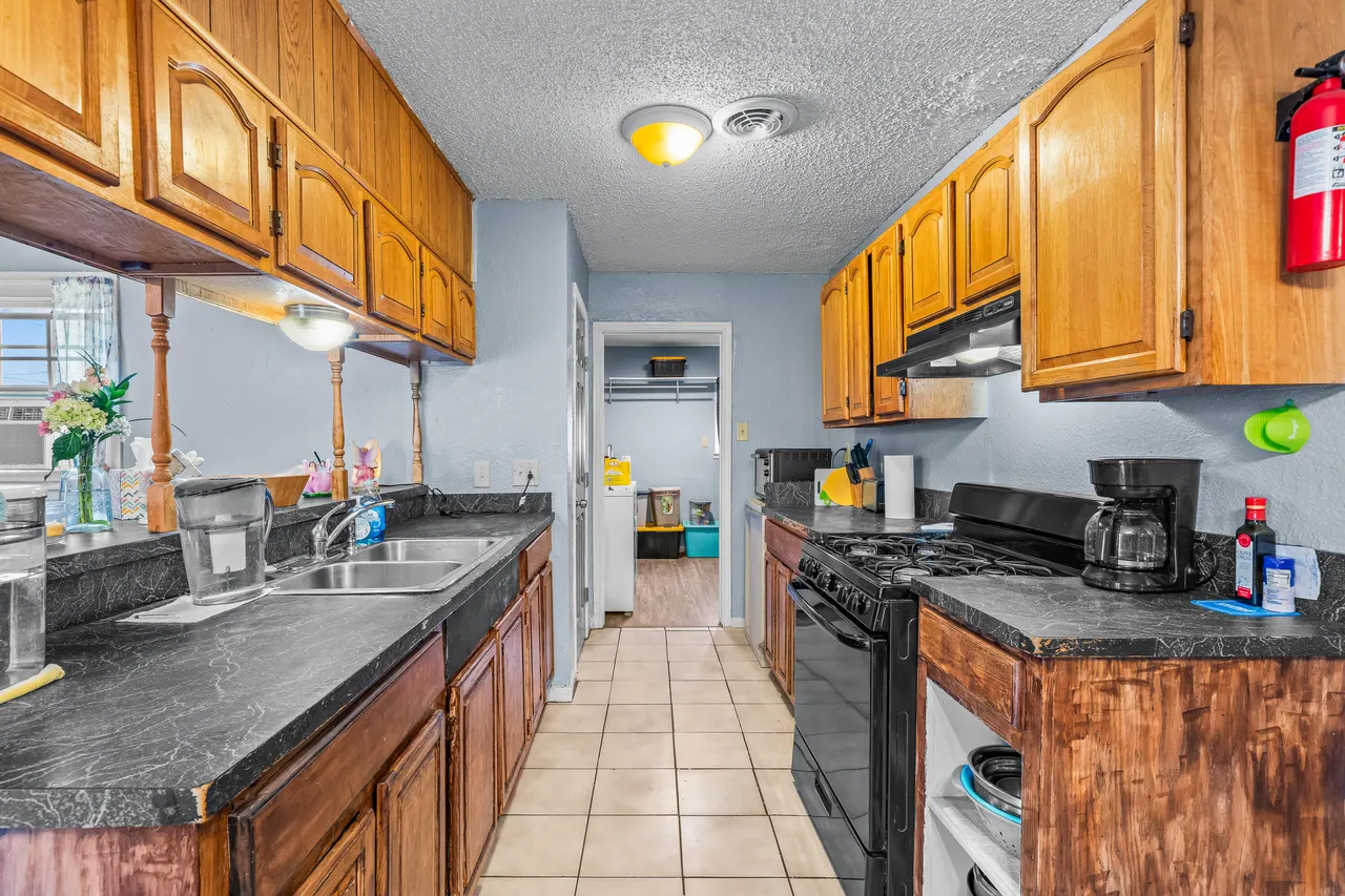 Photo 7 — 1810 E Colgate Street, Lubbock, TX 79403