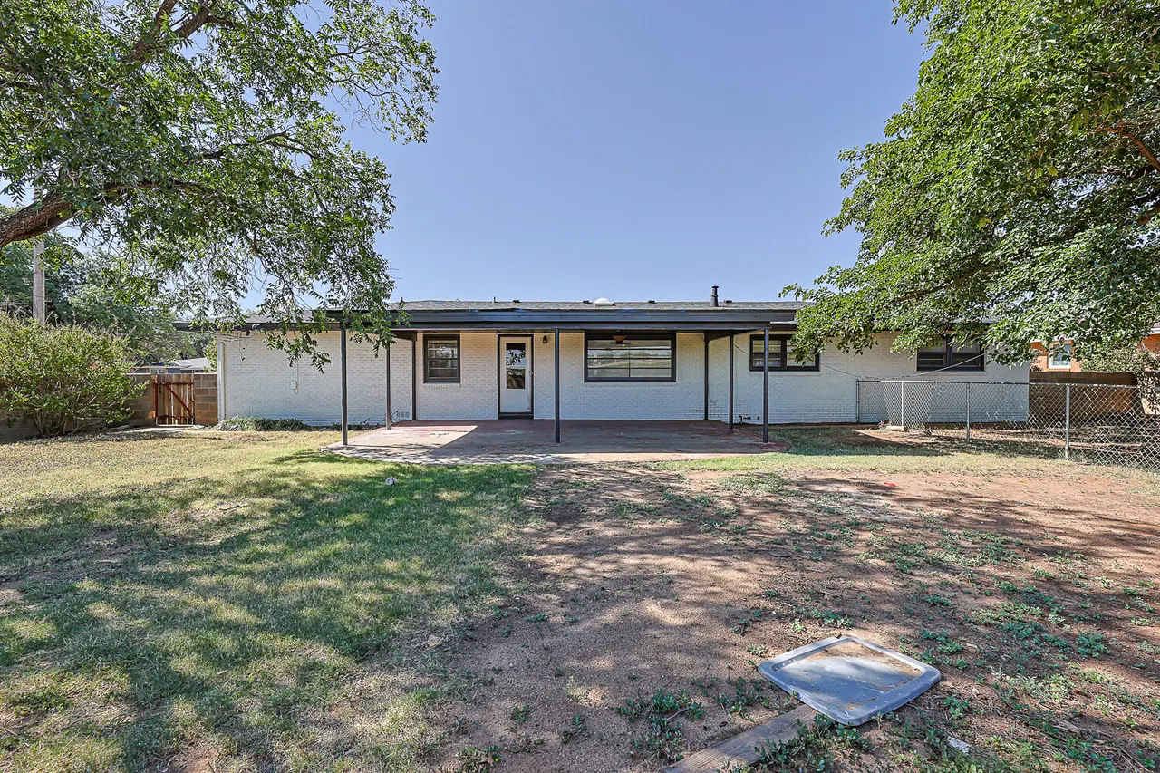 Photo 33 — 1400 W Crosby Street, Slaton, TX 79364