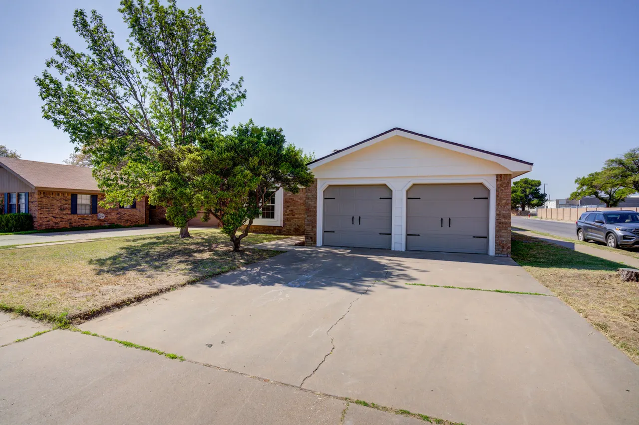 Photo 3 — 5019 60th Street, Lubbock, TX 79414