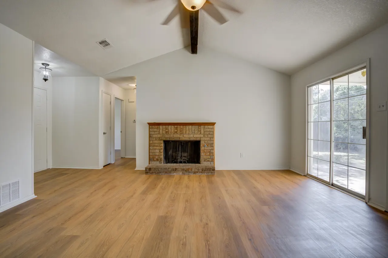 Photo 9 — 5019 60th Street, Lubbock, TX 79414