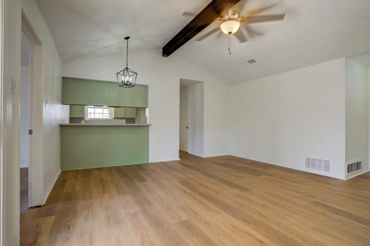 Photo 12 — 5019 60th Street, Lubbock, TX 79414