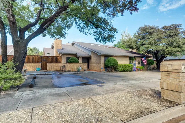 Photo 2 — 3208 65th Street, Lubbock, TX 79413