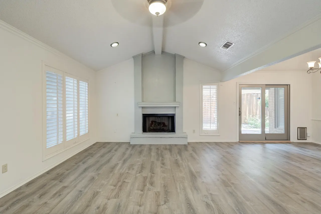 Photo 6 — 3208 65th Street, Lubbock, TX 79413