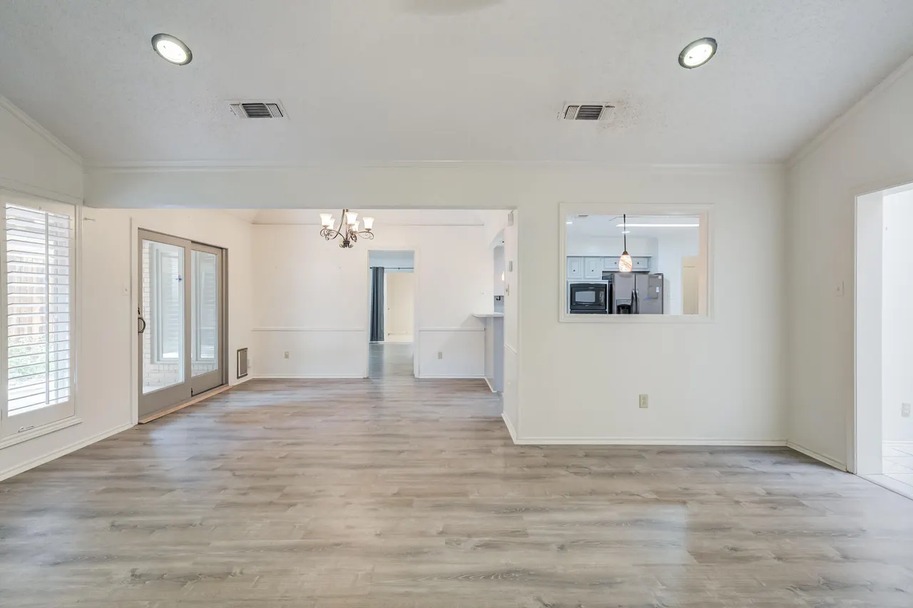 Photo 7 — 3208 65th Street, Lubbock, TX 79413