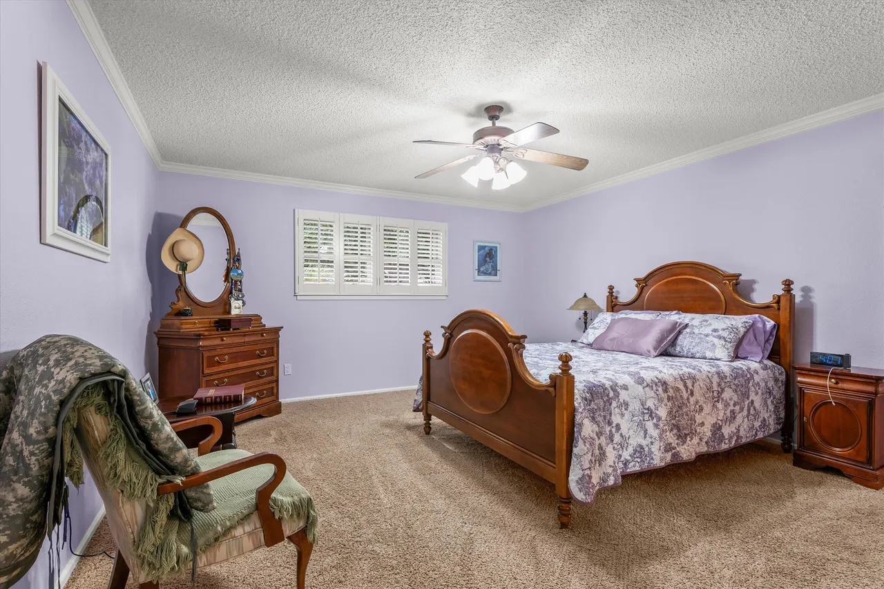 Photo 11 — 406 E Jackson Street, Levelland, TX 79336