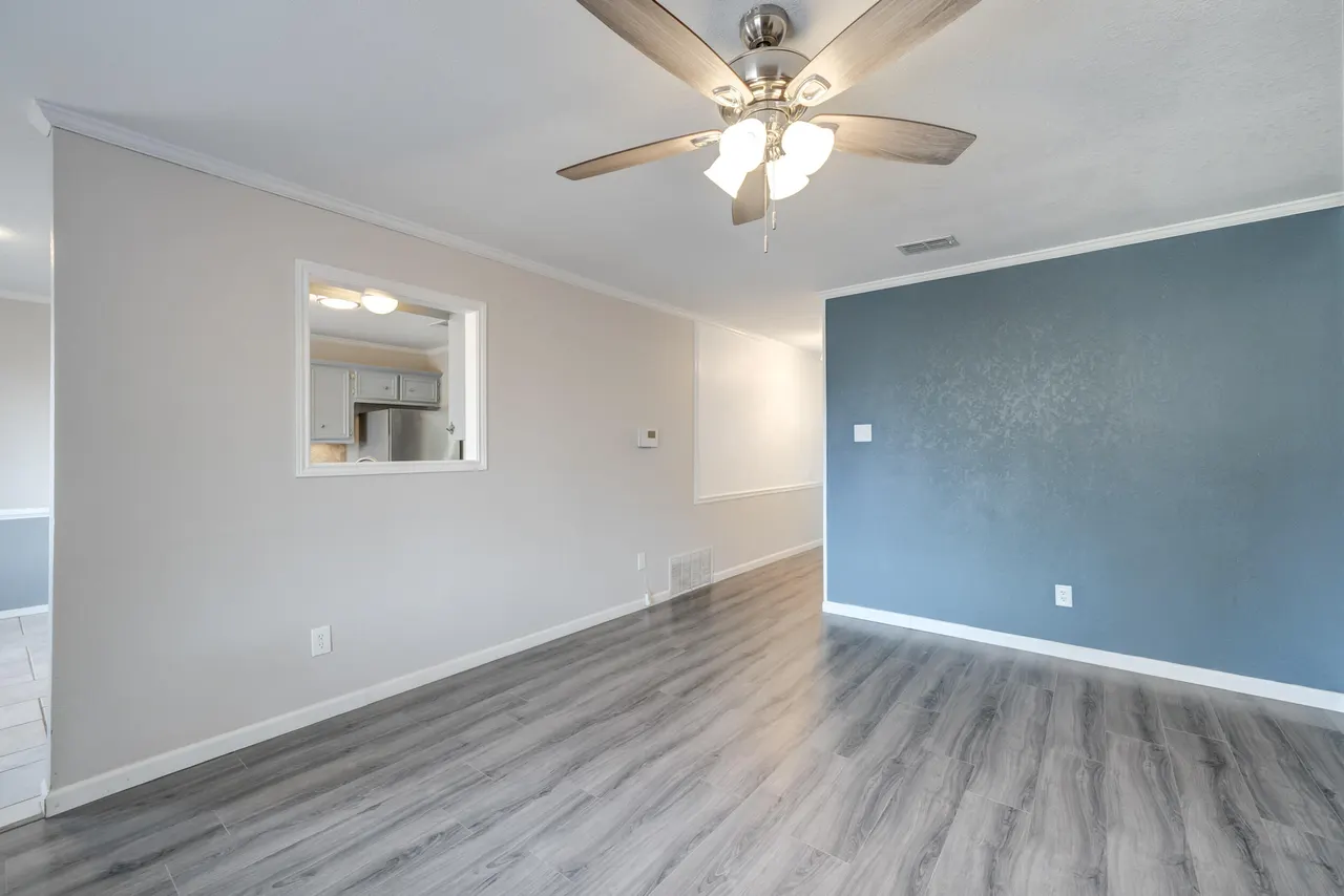 Photo 9 — 6411 30th Street, Lubbock, TX 79407