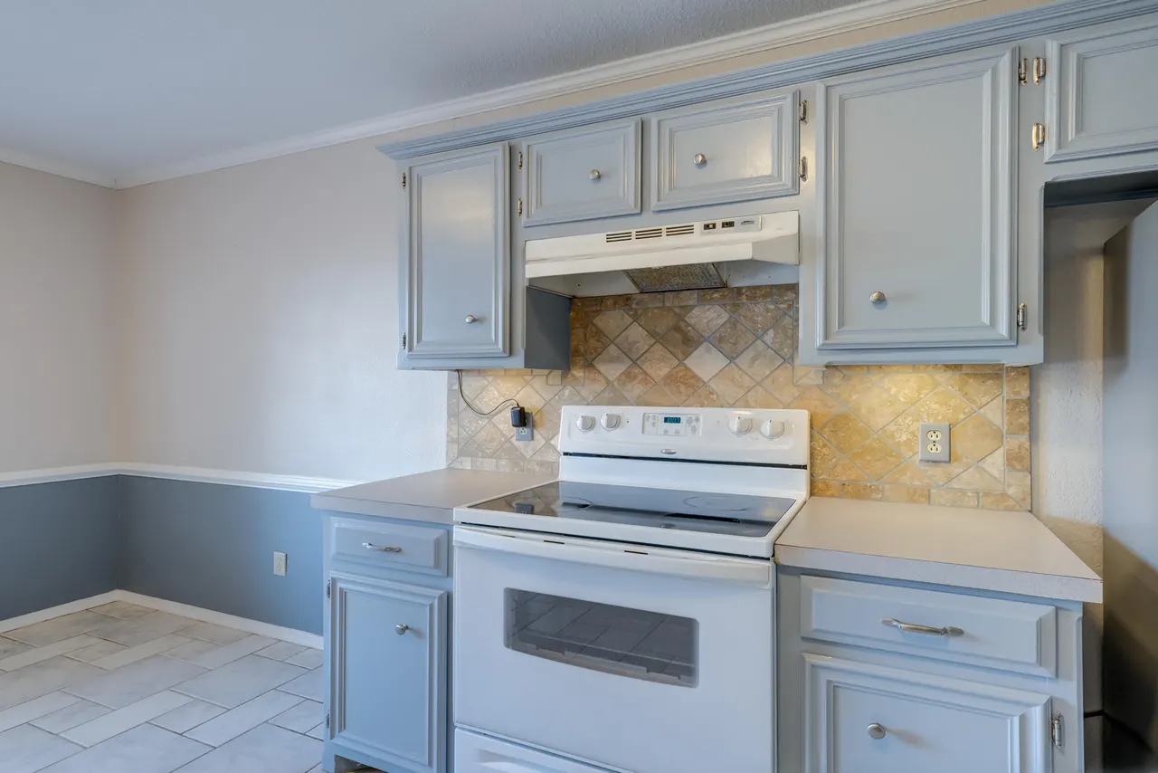 Photo 18 — 6411 30th Street, Lubbock, TX 79407