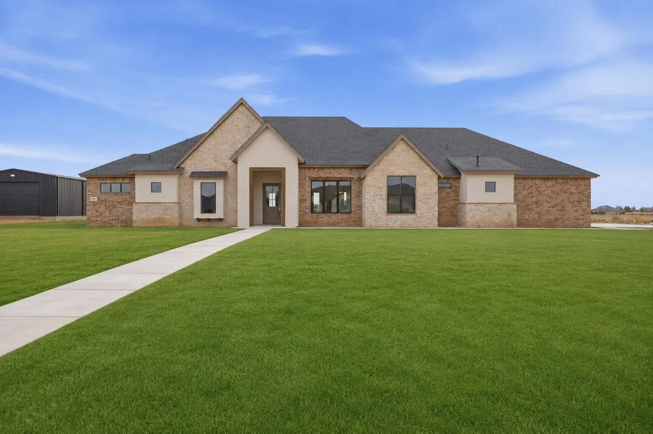 Front exterior — 309 Maple Street, New Home, TX 79381