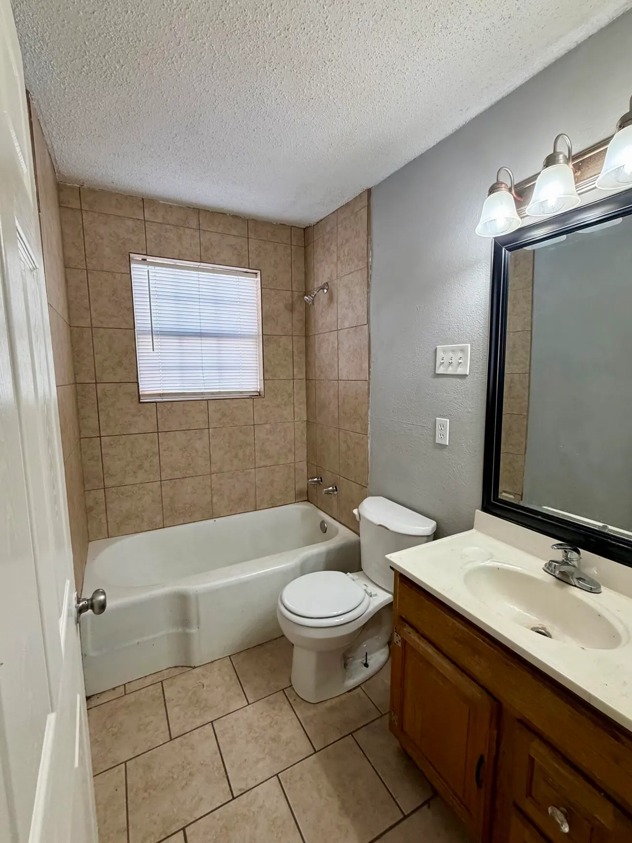 Photo 8 — 2605 1st Street, Lubbock, TX 79415
