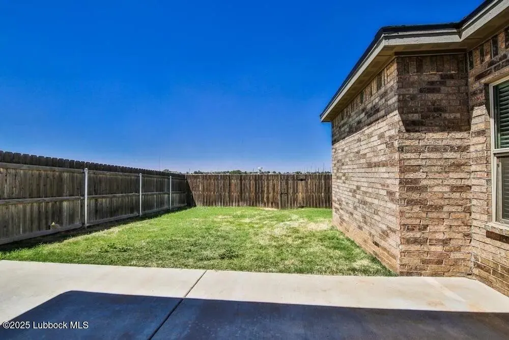 Photo 15 — 1602 102nd Street, Lubbock, TX 79423