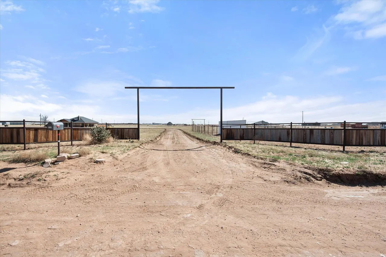 Photo 3 — 3263 Quail Road, Lubbock, TX 79407