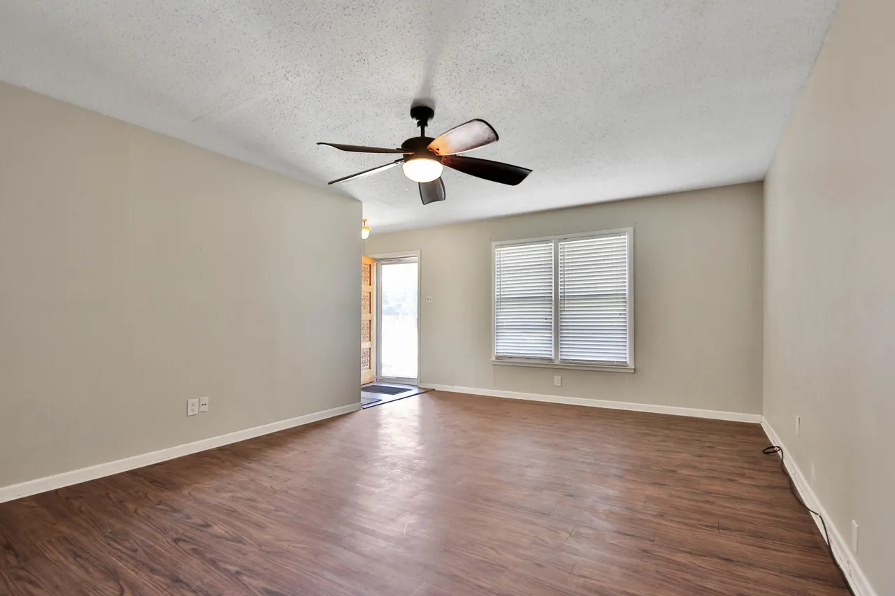 Photo 8 — 4317 31st Street, Lubbock, TX 79410