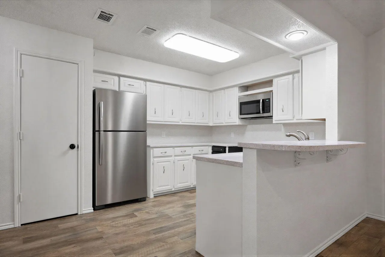 Photo 11 — 5116 Whisperwood Boulevard, Lubbock, TX 79416