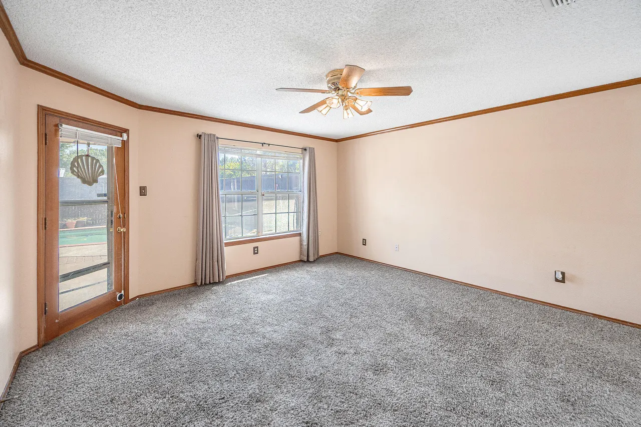 Photo 5 — 5505 85th Street, Lubbock, TX 79424