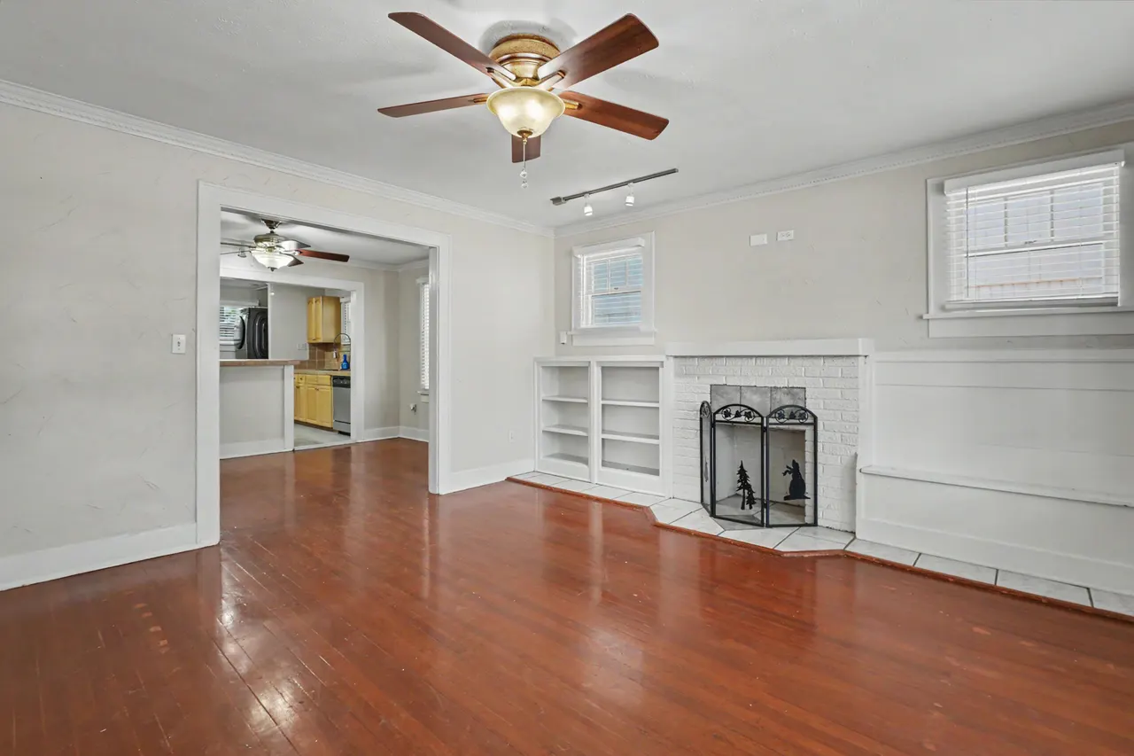 Photo 4 — 2605 20th Street, Lubbock, TX 79410