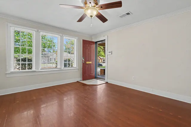 Photo 6 — 2605 20th Street, Lubbock, TX 79410