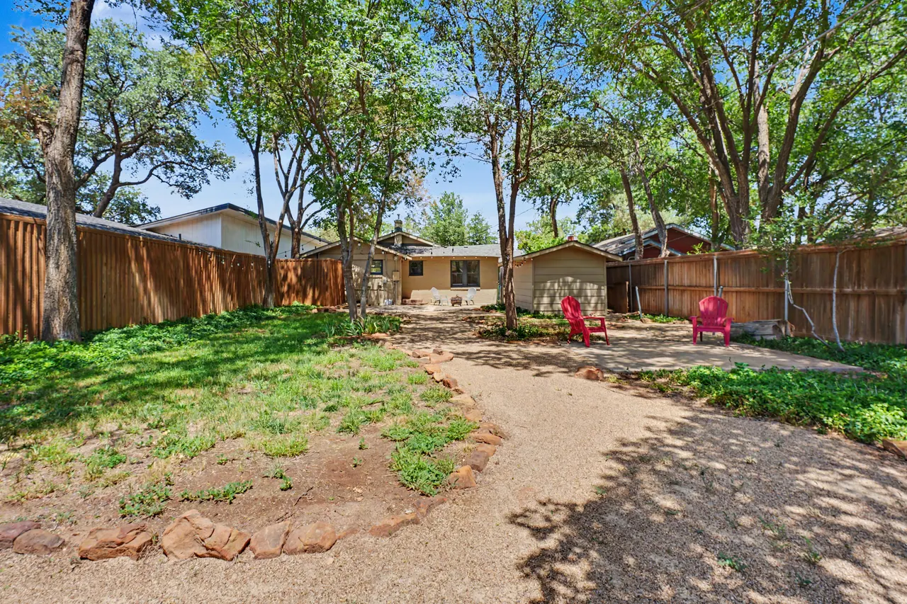Photo 21 — 2605 20th Street, Lubbock, TX 79410